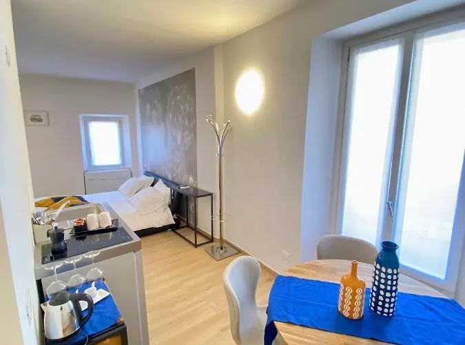 アパート Isola Bella ストレーザ